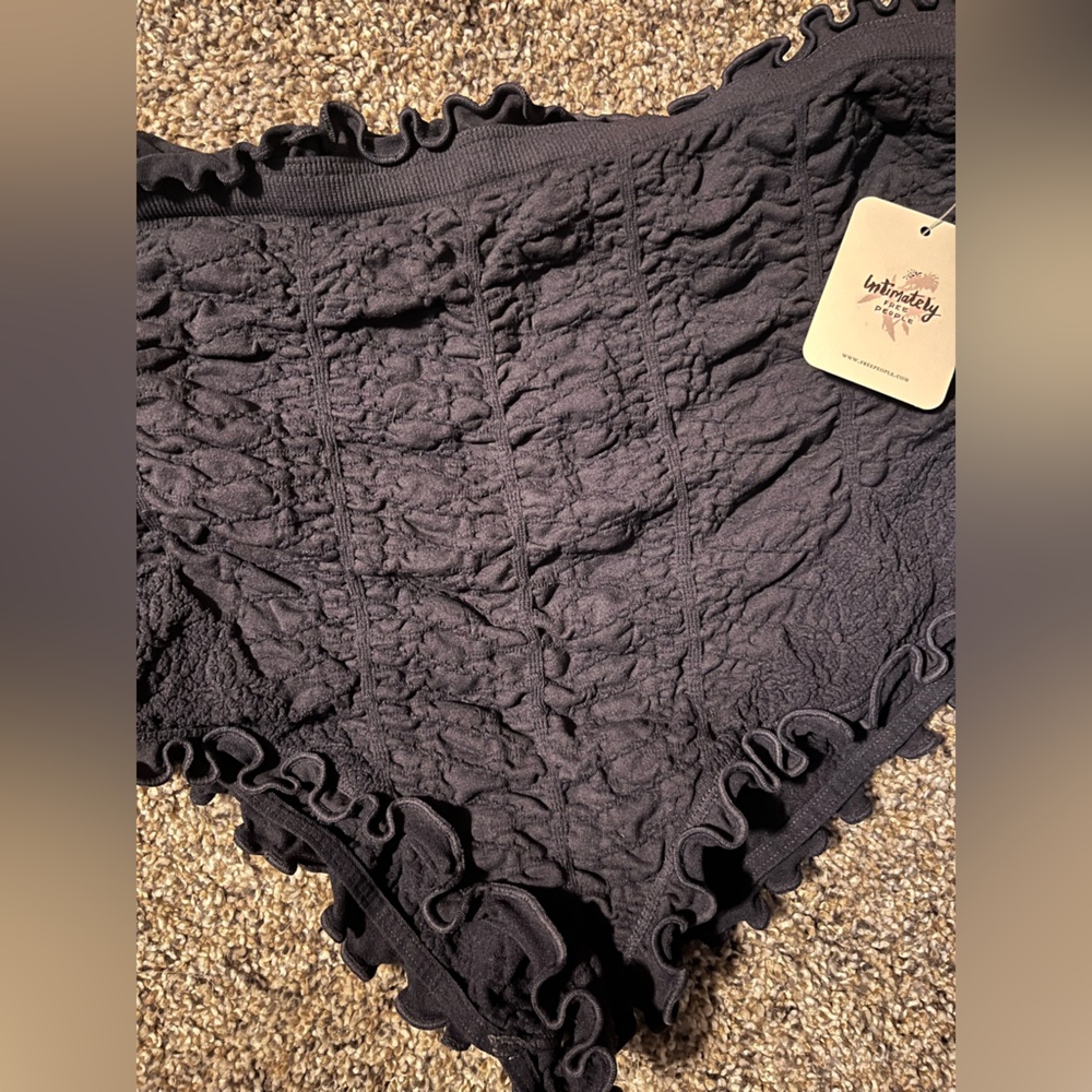 Free people intimately ruched ruffle brief/shortie - Picture 2 of 3